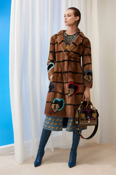 Look 27